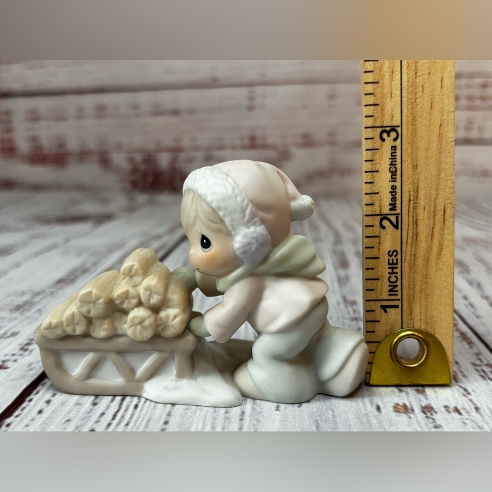 Enesco Precious Moments Sugar Town